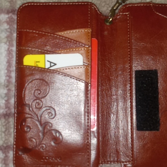 Cornmi womens leather wristlet - Picture 10 of 16